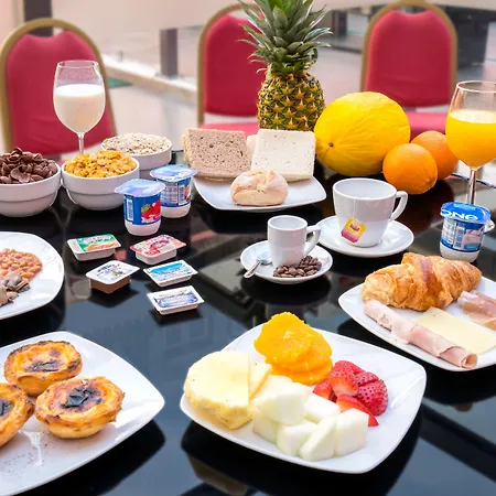 Отель Rossio Garden 3*